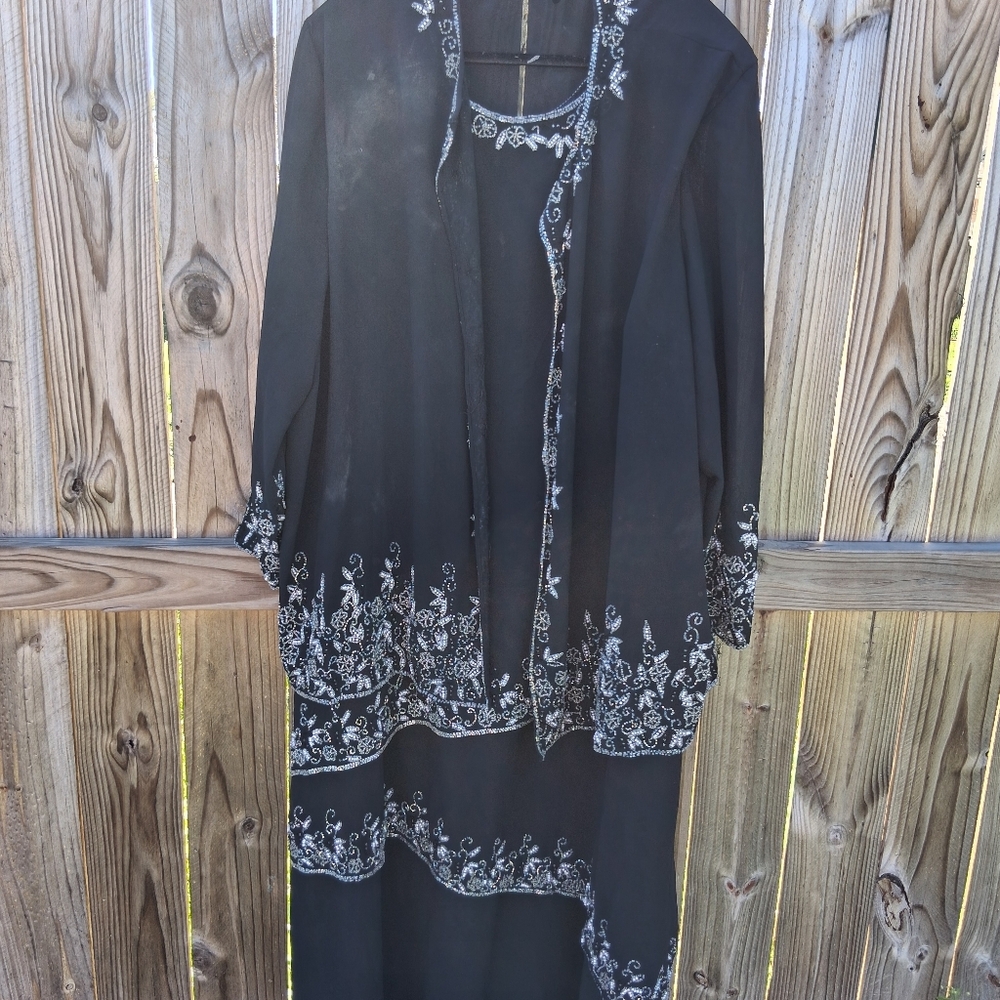 STUNNING VINTAGE "GUNIT FASHION NEW YORK"  2 PIECE FANCY DRESS. SIZE 5X